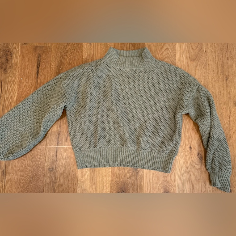Hollister Green Sweater